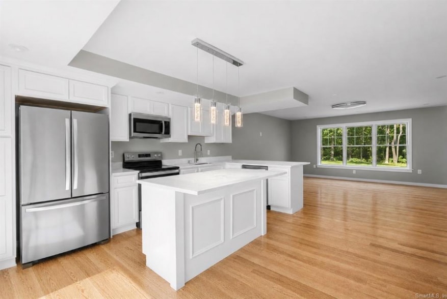 More Photos Of 15 Colby Ct, New Haven Apartments For Sale