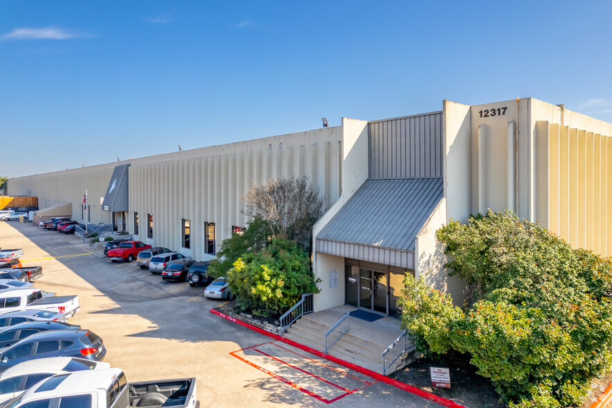 Primary Photo Of 12317 Technology Blvd, Austin Warehouse For Lease