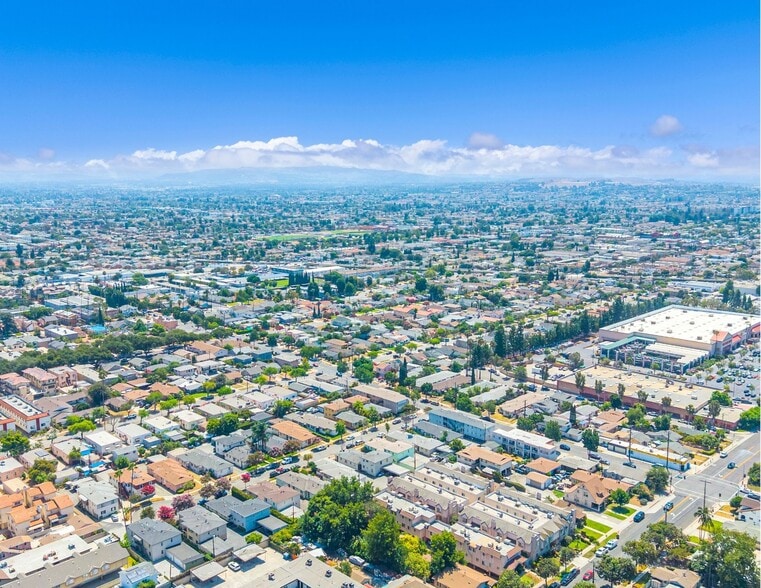 More Photos Of 221 S Bushnell Ave, Alhambra Multifamily For Sale