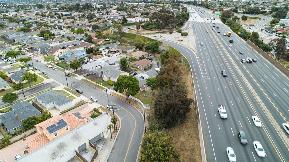 More Photos Of 3977 W 171st St, Torrance Service For Sale