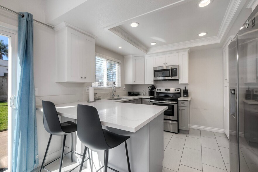 More Photos Of 6809 Corintia St, Carlsbad Multifamily For Sale