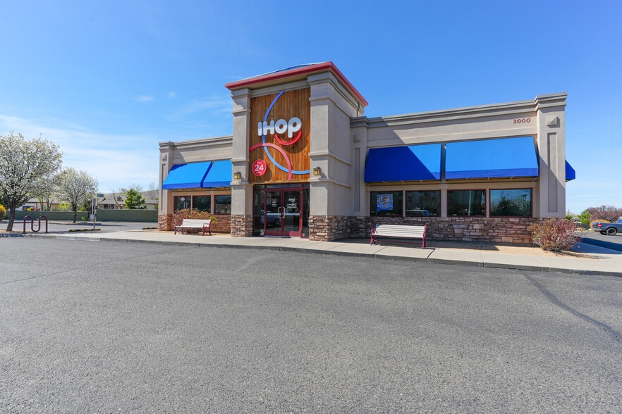 More Photos Of 3000 N Glassford Hill Rd, Prescott Valley Restaurant For Lease