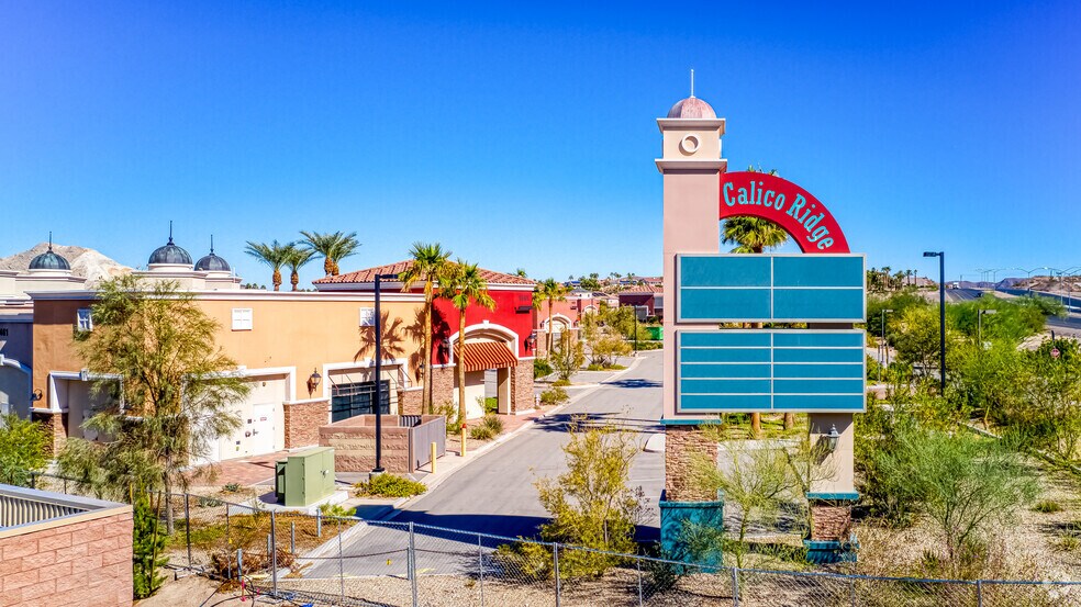 More Photos Of 1477 E Lake Mead Pky, Henderson General Retail For Lease