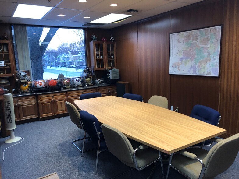 More Photos Of 540 W Galena Blvd, Aurora Office For Lease