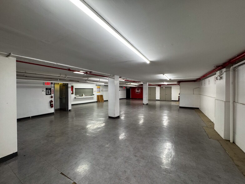 More Photos Of 500 Courtlandt Ave, Bronx Schools For Lease