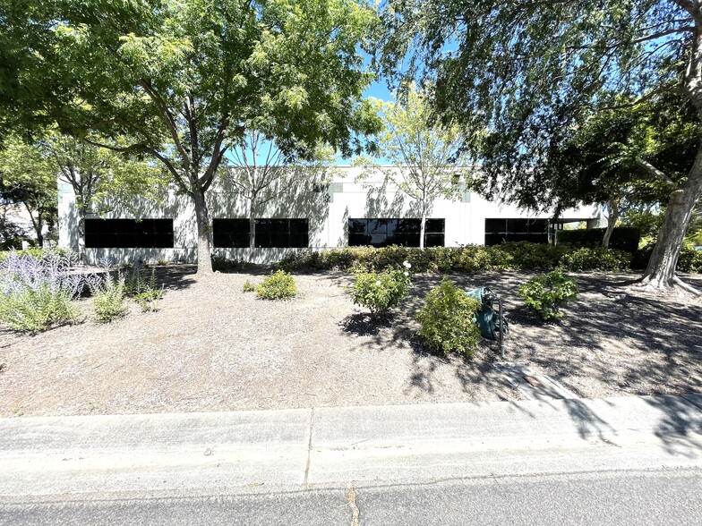 Primary Photo Of 30-38 Executive Ct, Napa Light Distribution For Lease