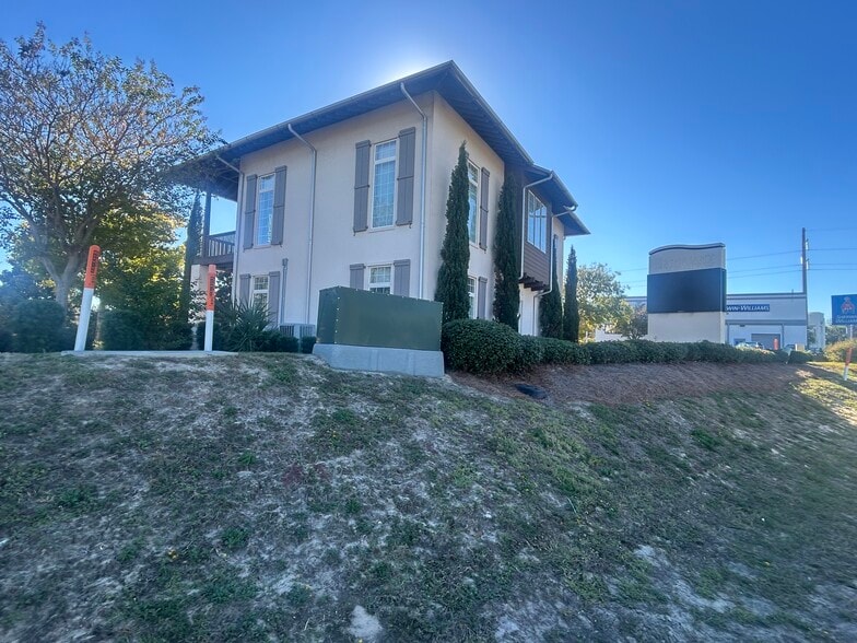 More Photos Of 36250 Emerald Coast Pky, Destin Office For Lease