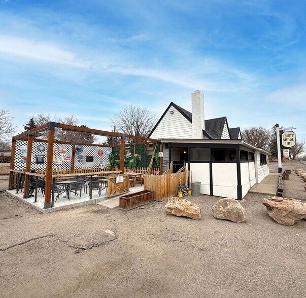 More Photos Of 7779 Morrison Rd, Lakewood Restaurant For Sale