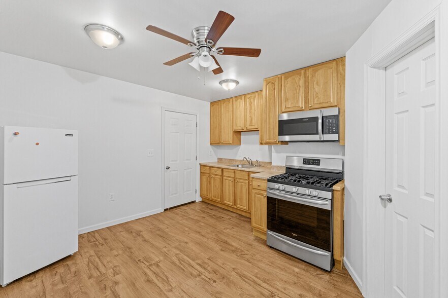 More Photos Of 188 Avenue B, Bayonne Office For Sale