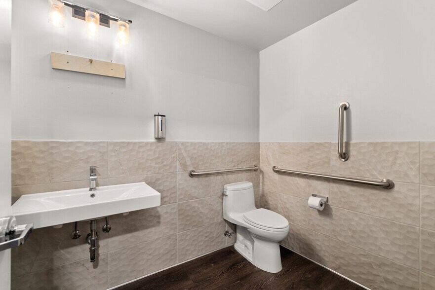 More Photos Of 4961 Main St, Tacoma Apartments For Sale