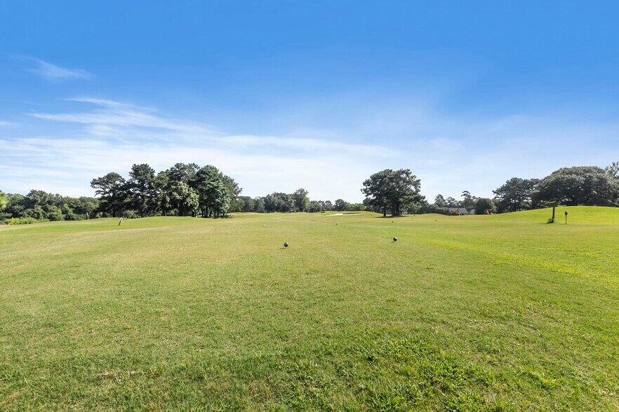 More Photos Of 101 Merion Dr, Eufaula Golf Course Driving Range For Sale