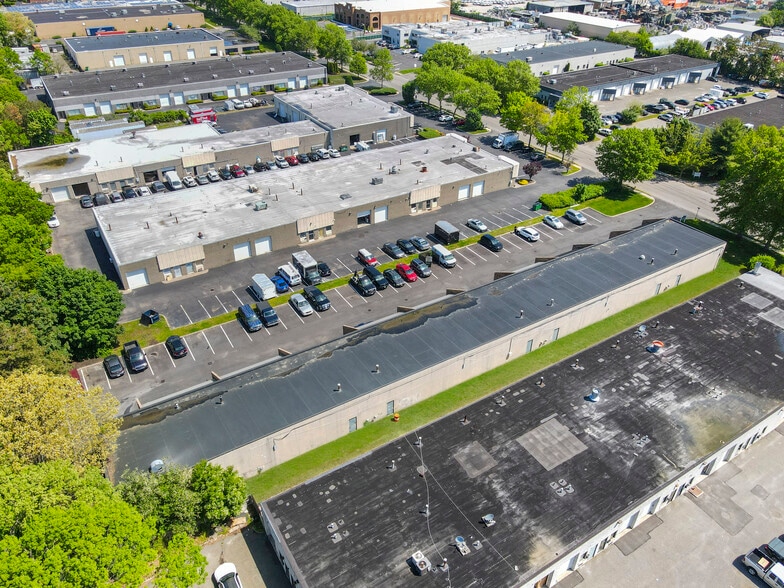 More Photos Of 90 Knickerbocker Ave, Bohemia Distribution For Sale