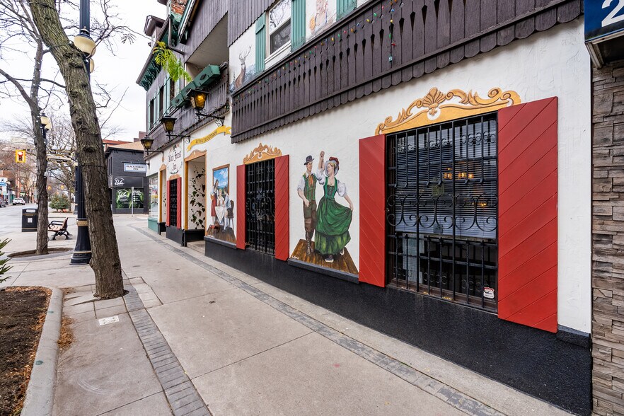 More Photos Of 249-255 King St E, Hamilton Apartments For Sale