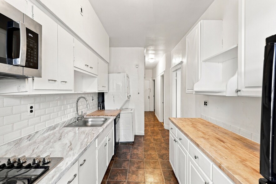 More Photos Of 704 Washington St, Hoboken Storefront Retail Residential For Sale