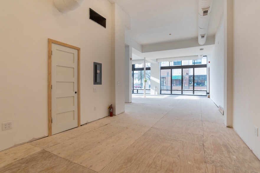 More Photos Of 612 Selby Ave, Saint Paul Storefront Retail Residential For Lease
