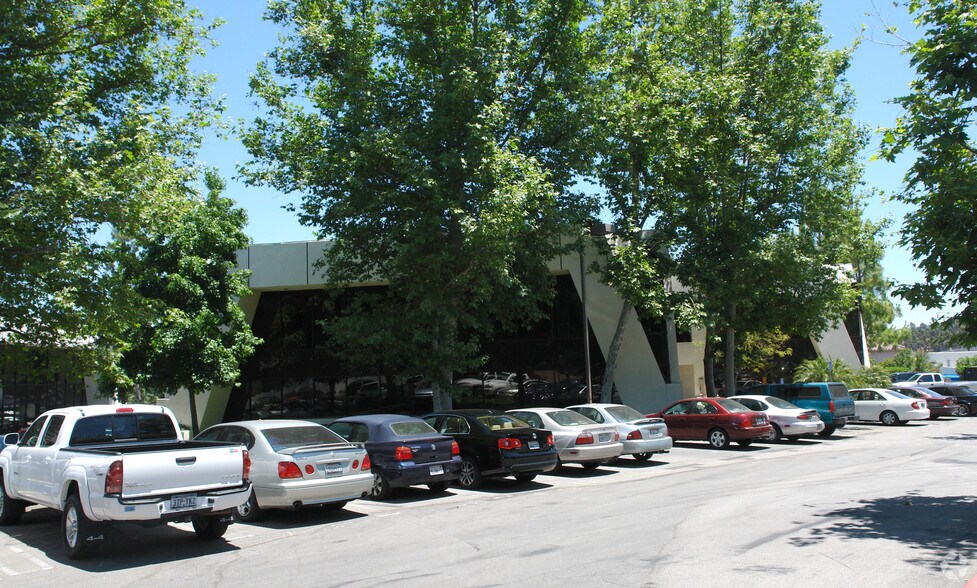More Photos Of 5000 N Parkway Calabasas, Calabasas Office For Lease