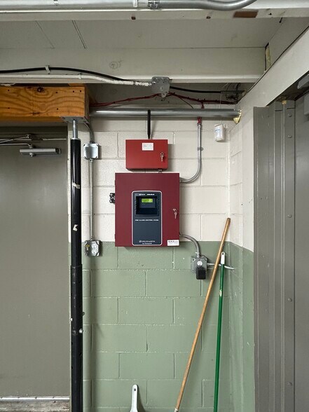 More Photos Of 74 E Hill St, Mount Juliet Office For Lease