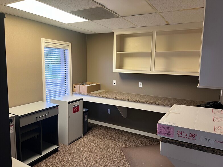 More Photos Of 14884 Highway 105 W, Montgomery Office For Sale