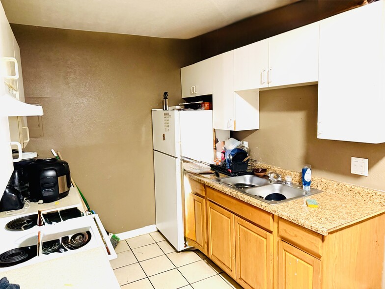 More Photos Of 1967 Linn Ln, Las Vegas Multifamily For Sale