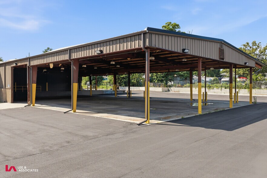 More Photos Of 1931 Rock Chapel Rd, Lithonia Warehouse For Lease