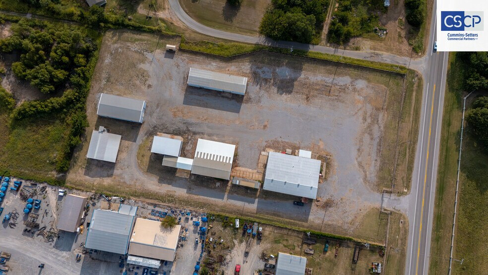 More Photos Of 1175 State Hwy 19, Chickasha Manufacturing For Lease