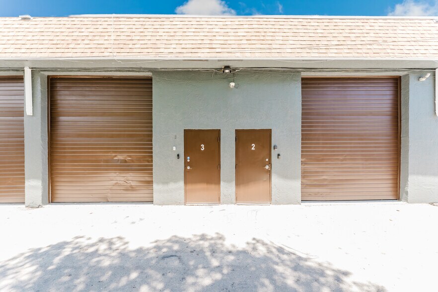 Primary Photo Of 259 SE 1st Ter, Deerfield Beach Warehouse For Lease