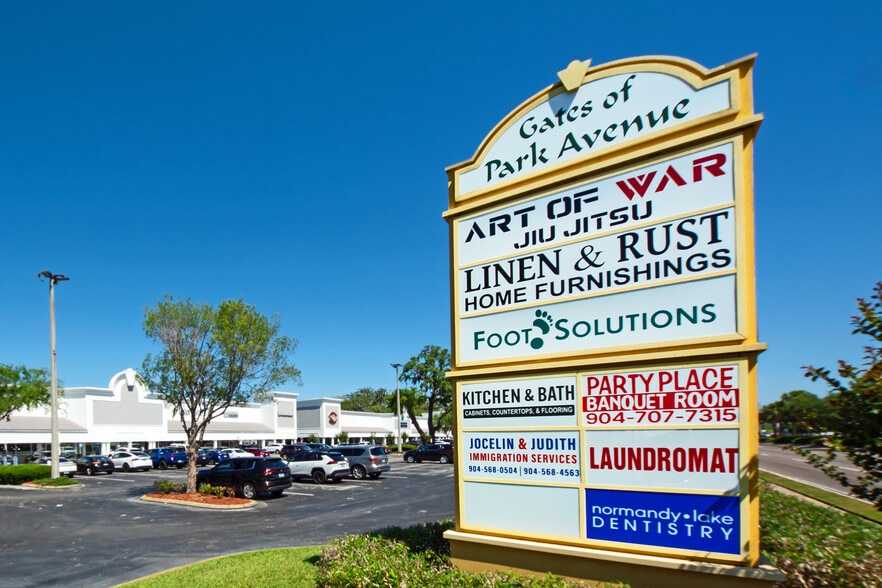 More Photos Of 2106-2186 Park Ave, Orange Park Unknown For Lease