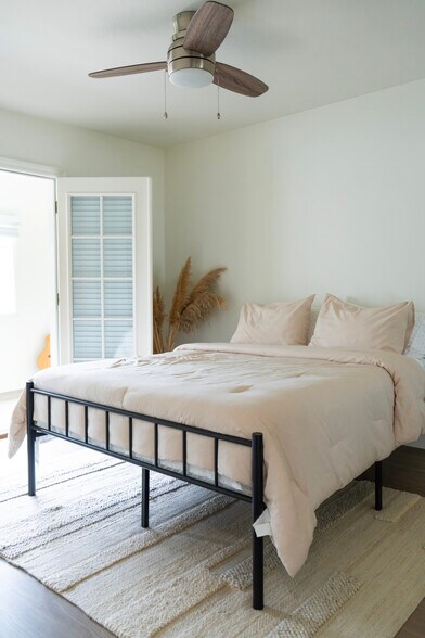 More Photos Of 1401 Olive Ave, Huntington Beach Apartments For Sale