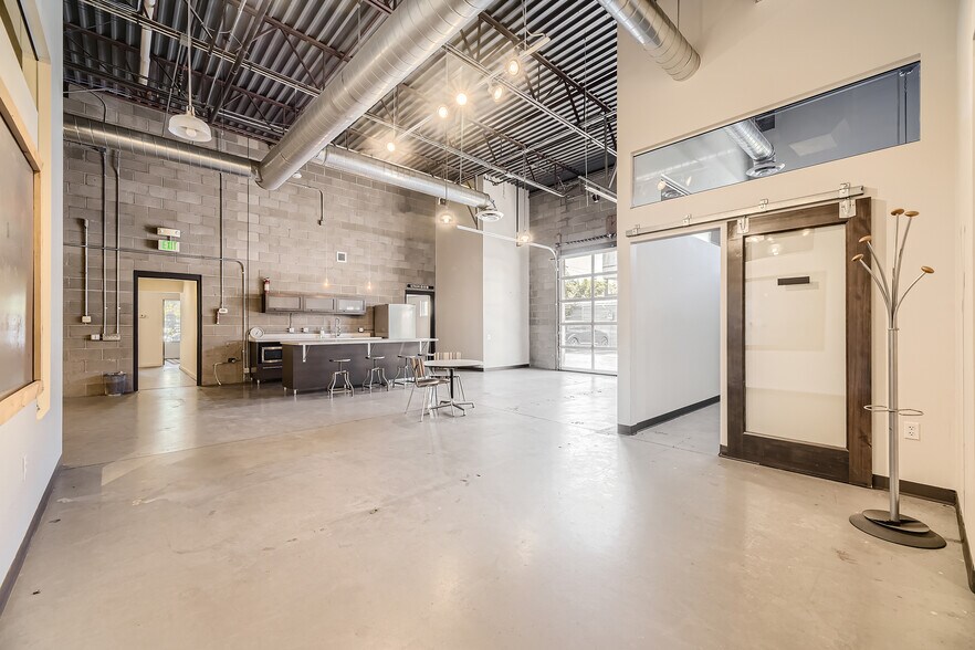 More Photos Of 3401 Blake St, Denver Flex For Lease