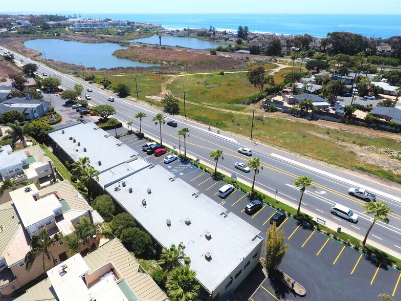 More Photos Of 2110 S Coast Hwy 101, Oceanside Loft Creative Space For Lease