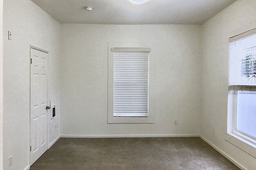 More Photos Of 701-711 E Pike St, Seattle Apartments For Sale