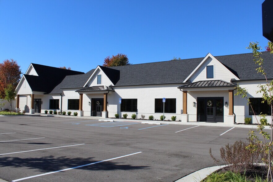 Primary Photo Of 4611 Lisborn Dr, Carmel Medical For Lease