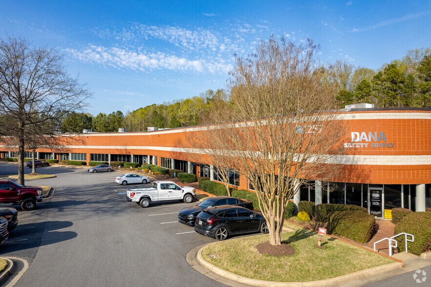 Primary Photo Of 1257 Kennestone Cir, Marietta Warehouse For Lease
