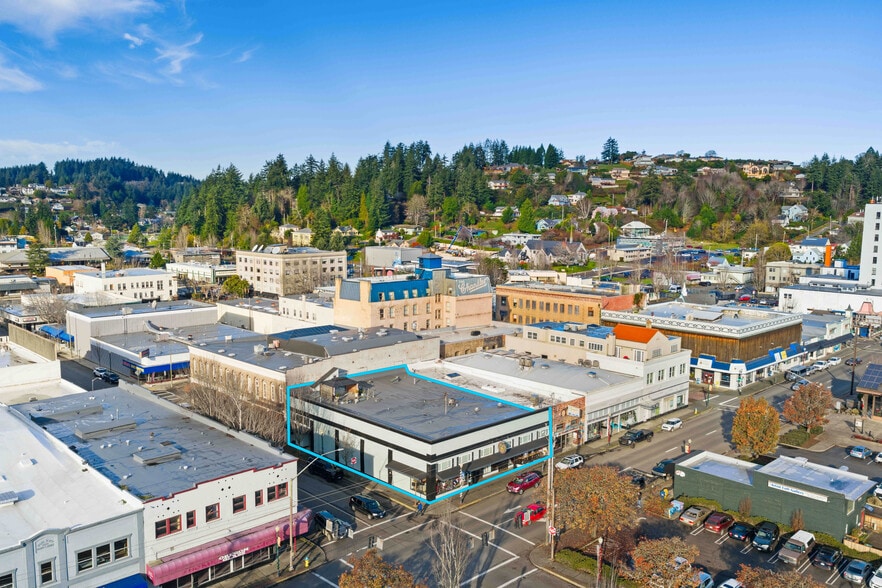 More Photos Of 171 S Broadway, Coos Bay General Retail For Sale