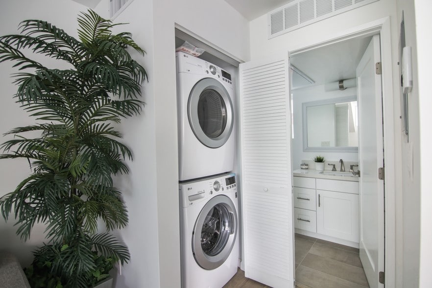 More Photos Of 402 Pacific St, Santa Monica Apartments For Sale