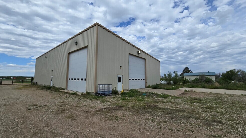 More Photos Of 5678 134th Ave NW, Williston Office For Sale