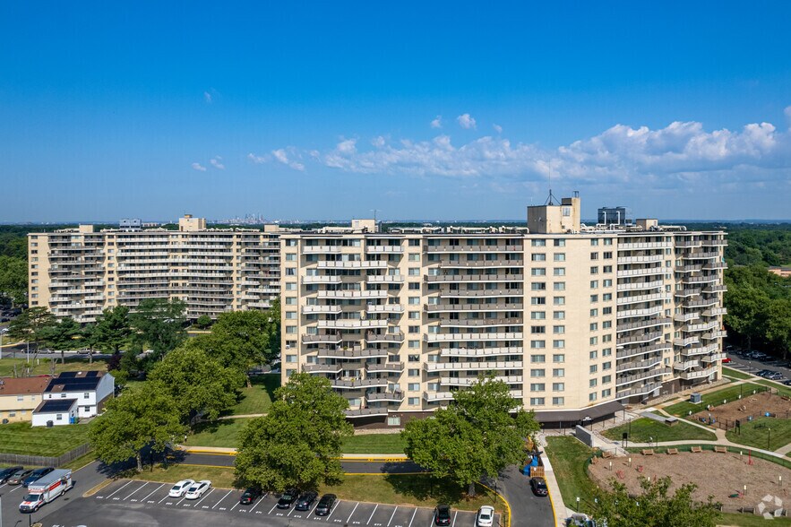 More Photos Of 3005 Chapel Ave, Cherry Hill Apartments For Sale