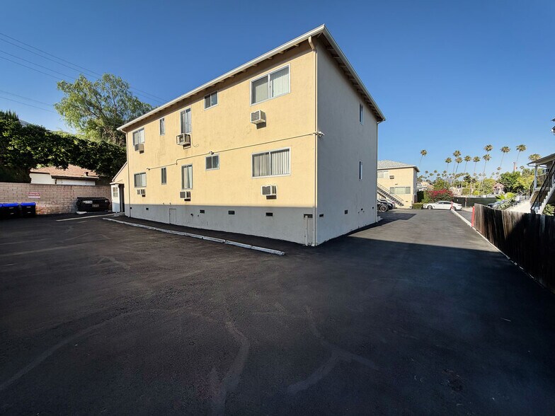 More Photos Of 1247 Viola Ave, Glendale Apartments For Sale