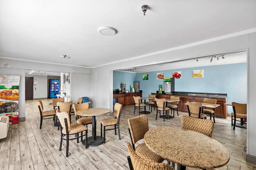 More Photos Of 155 Vulcan Rd, Birmingham Hotel For Sale