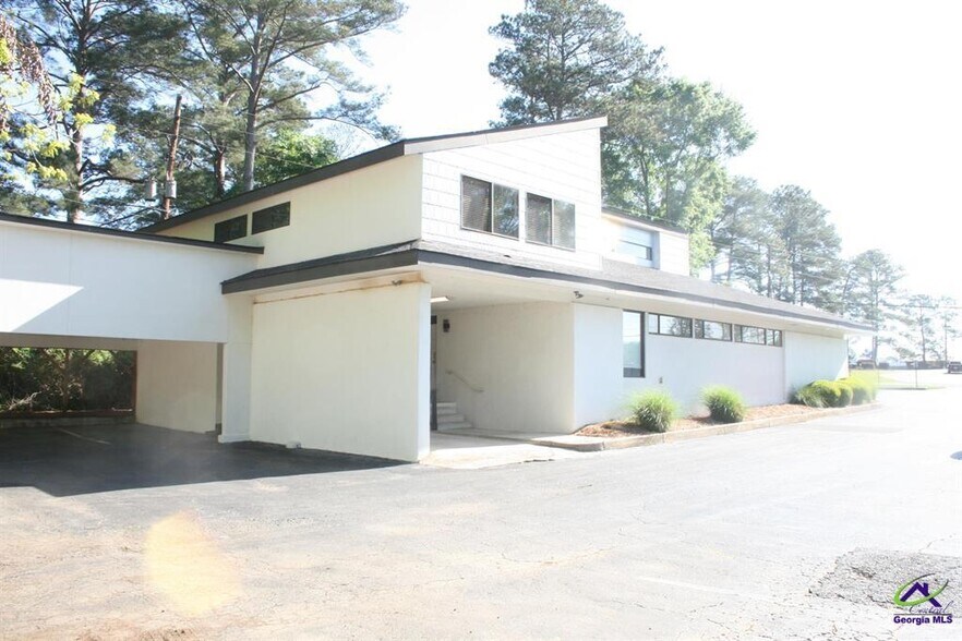 More Photos Of 1057 Morningside Dr, Perry Medical For Sale