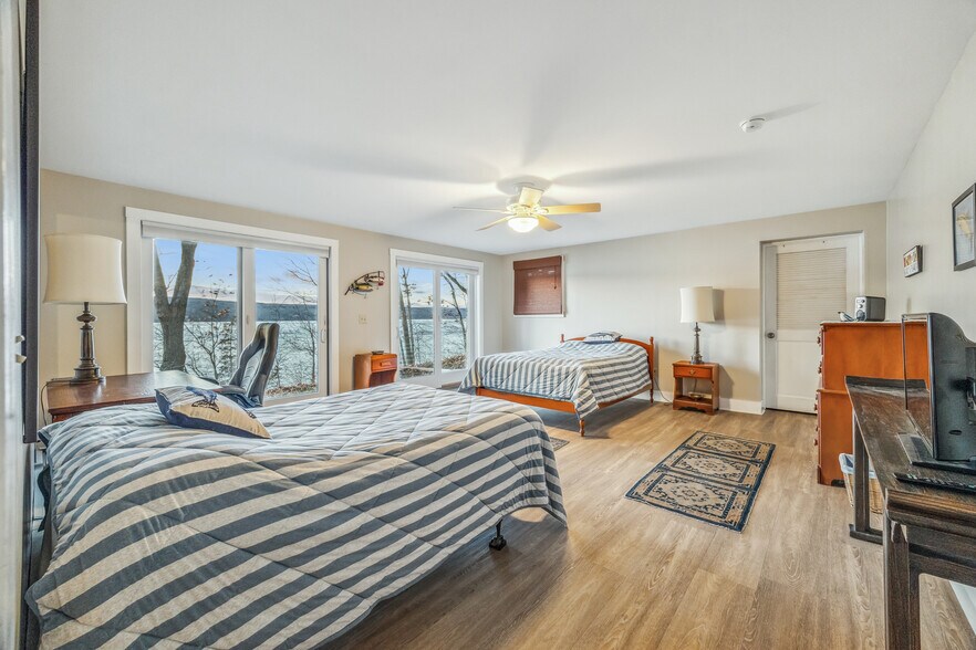 More Photos Of 4555 Davies Rd, Burdett Specialty For Sale