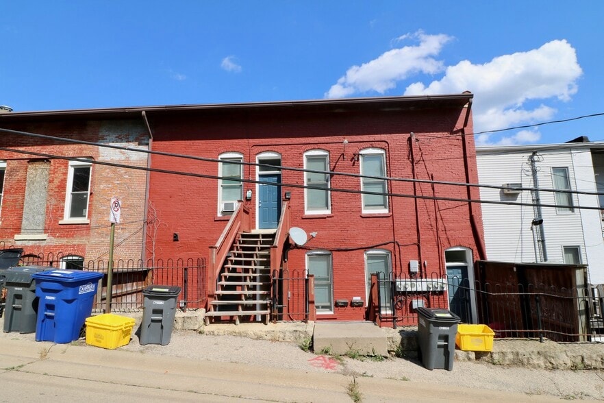 More Photos Of 1735 Central Ave, Dubuque General Retail For Sale