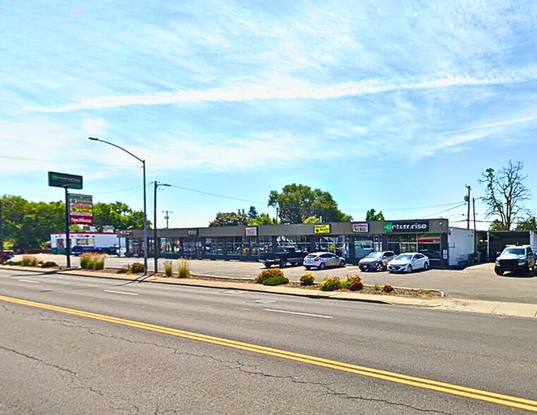 More Photos Of 1426-1528 E Francis St, Spokane Freestanding For Lease