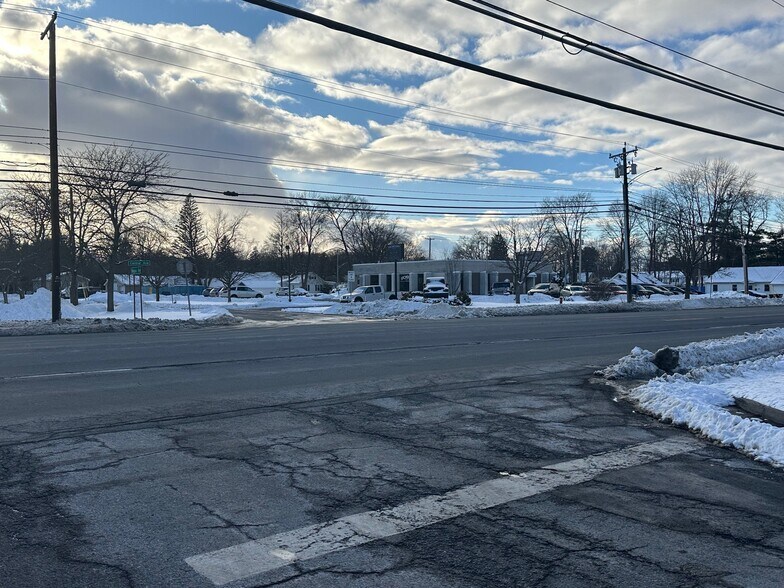 More Photos Of 1972 Central Ave, Colonie Bank For Sale