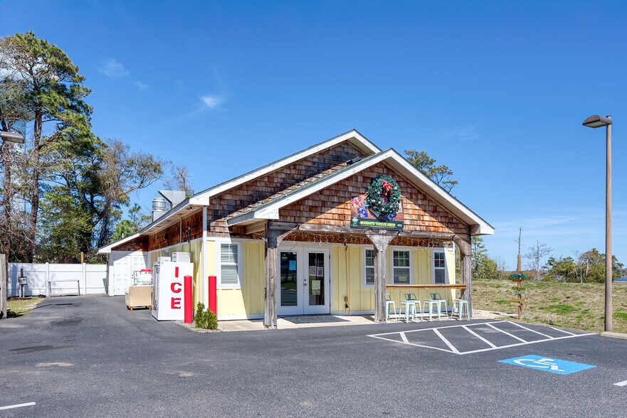 More Photos Of 100 Colingwood Ln, Kill Devil Hills Restaurant For Sale