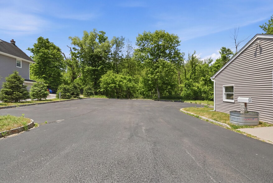 More Photos Of 75 Route 23, Franklin Office Residential For Lease