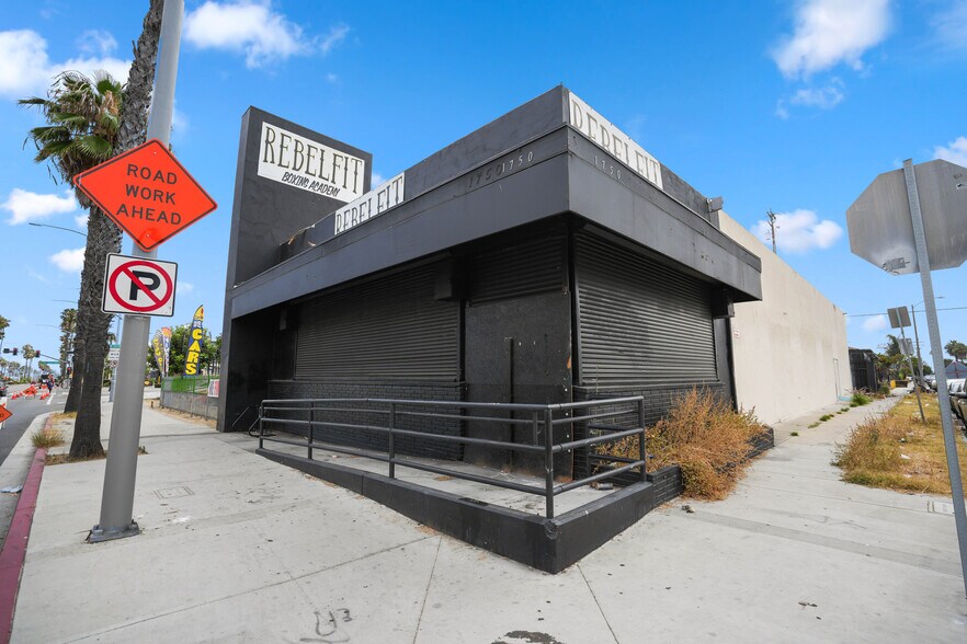 Primary Photo Of 1750 N Long Beach Blvd, Long Beach Freestanding For Lease