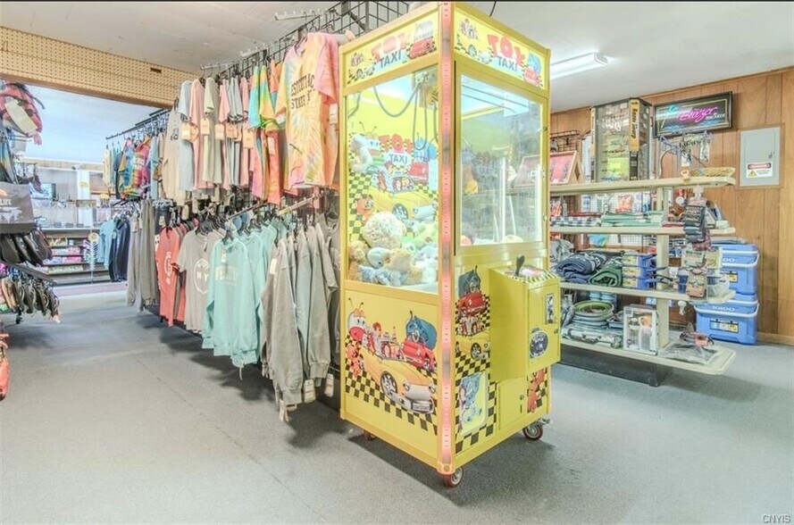 More Photos Of 12559-561 Ridge Rd, Sackets Harbor Convenience Store For Sale