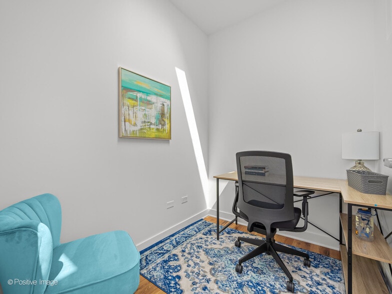 More Photos Of 1817 Church St, Evanston Loft Creative Space For Sale