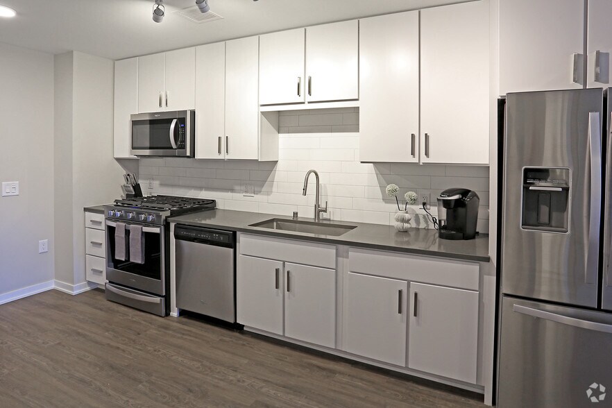 More Photos Of 365 Nicollet Mall, Minneapolis Apartments For Sale